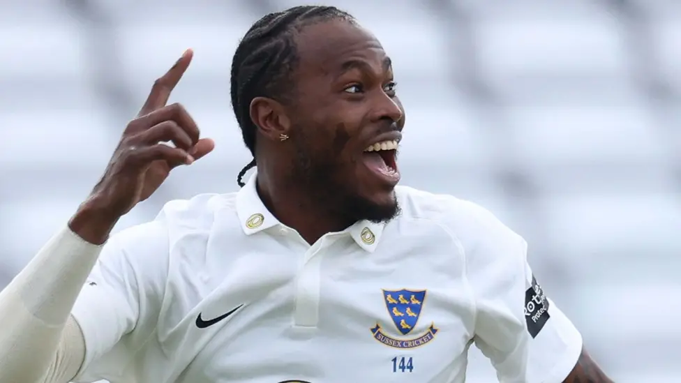 Archer takes wicket on Sussex return at Durham